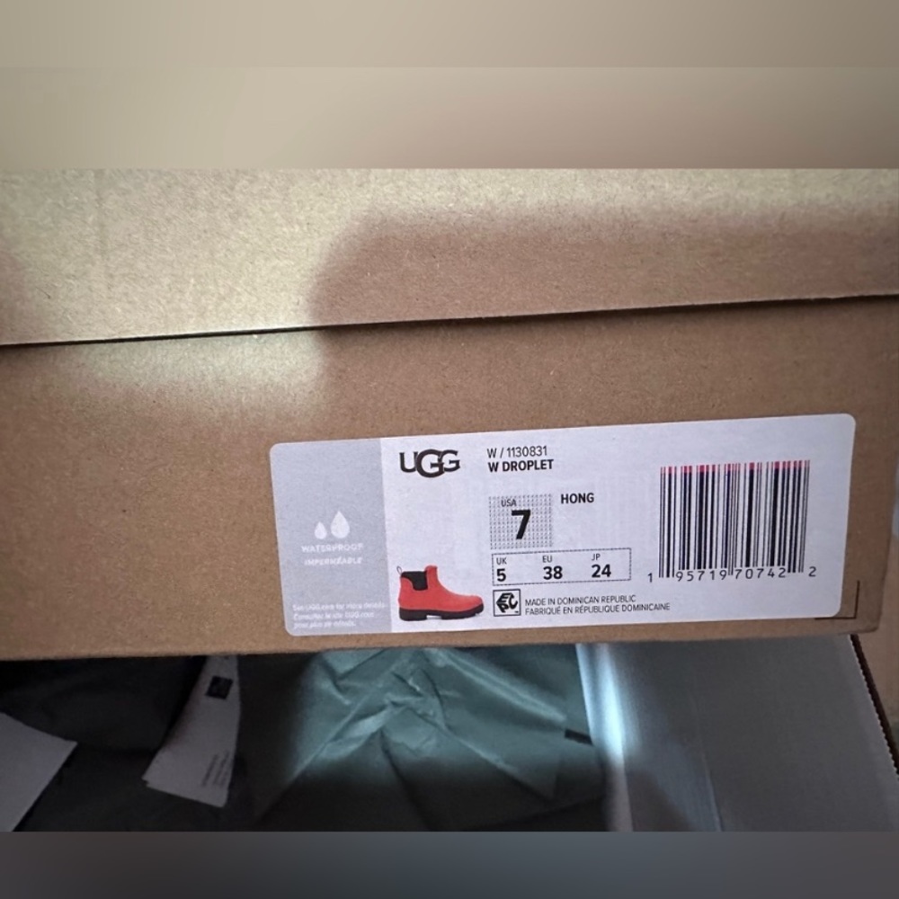 Host Pick Nib Ugg Rain-Boots-Size 7 - image 2